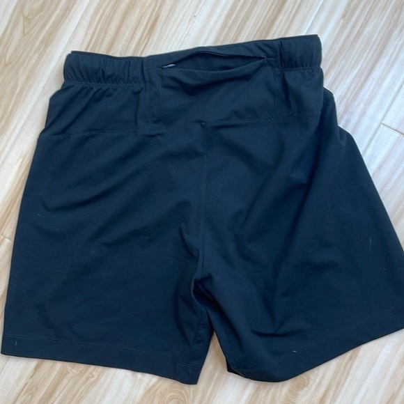 Boys shorts, great condition - size 12-14A - Picture 7 of 7